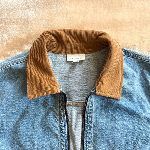 Men’s Sun + Stone Denim Trucker Jacket - Picture 4 of 6